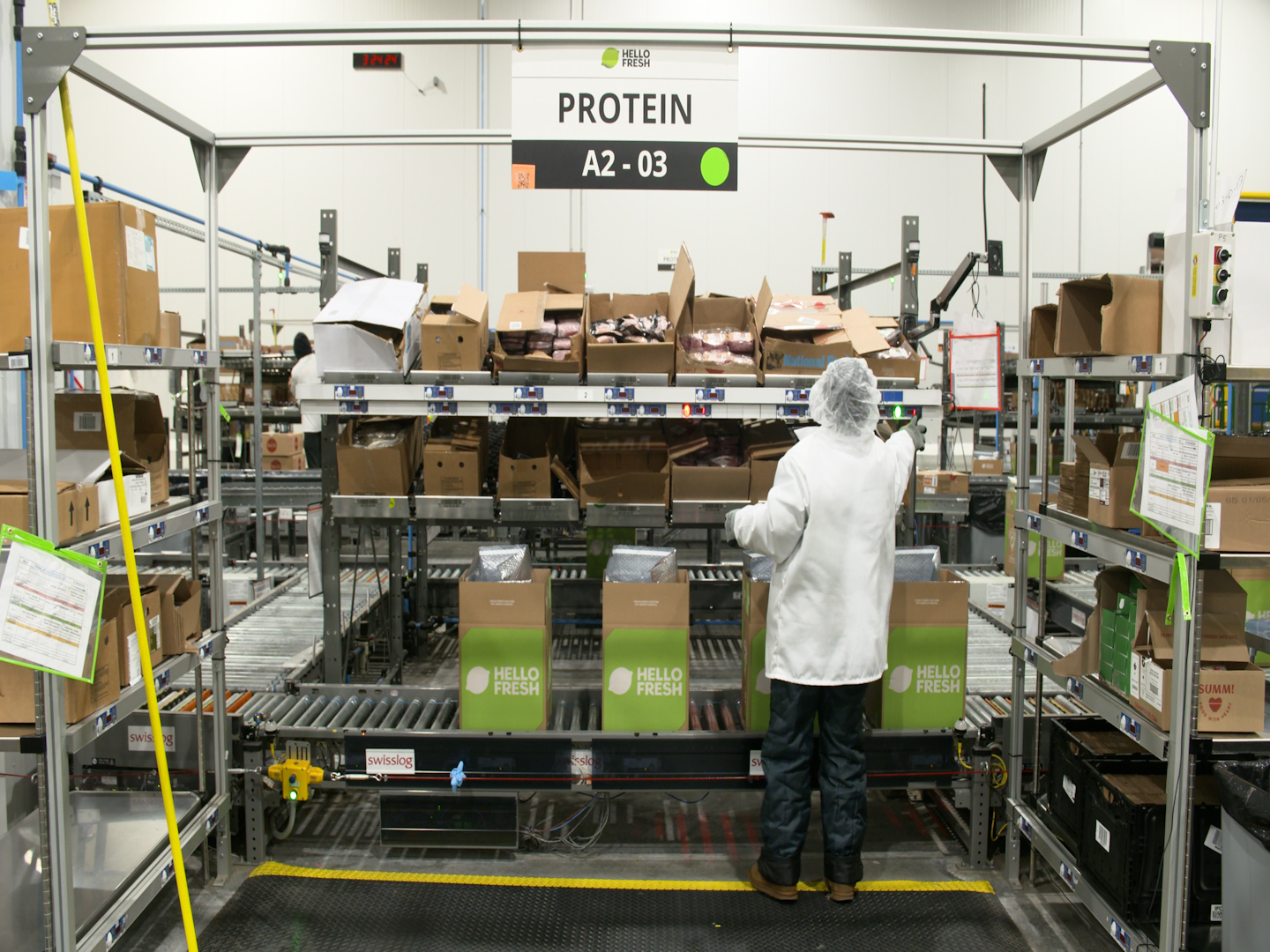 HelloFresh employee in Irving, Texas