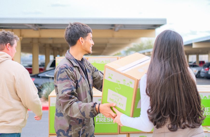 No Breaks for Hunger: HelloFresh Delivers 16,000 Meals to Kids Over Spring Break
