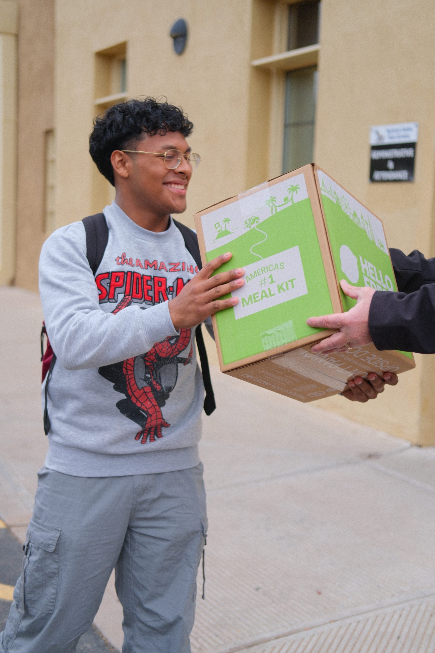 boy with hellofresh box